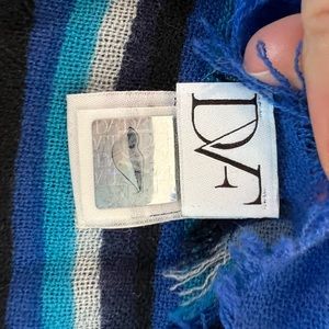 NWT DVF 100% Cashmere Scarf